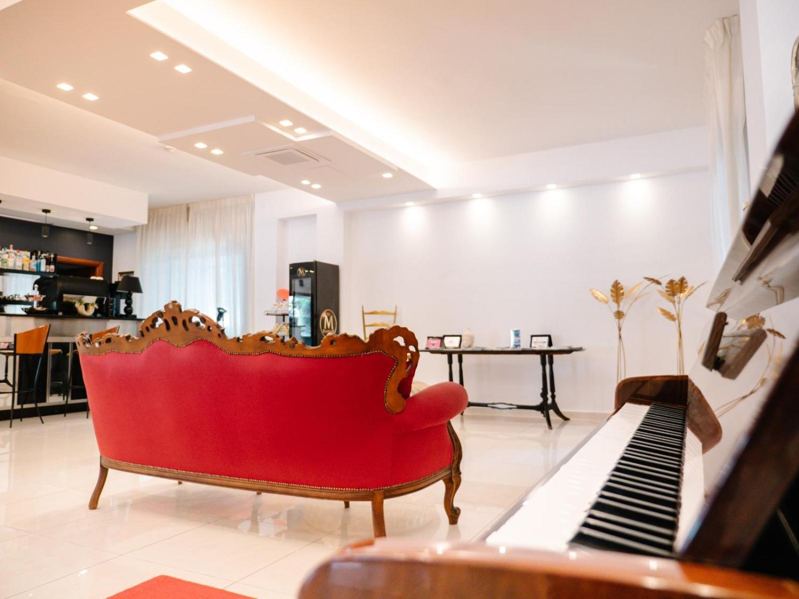 Hotel Antagos Montesilvano Marina エクステリア 写真