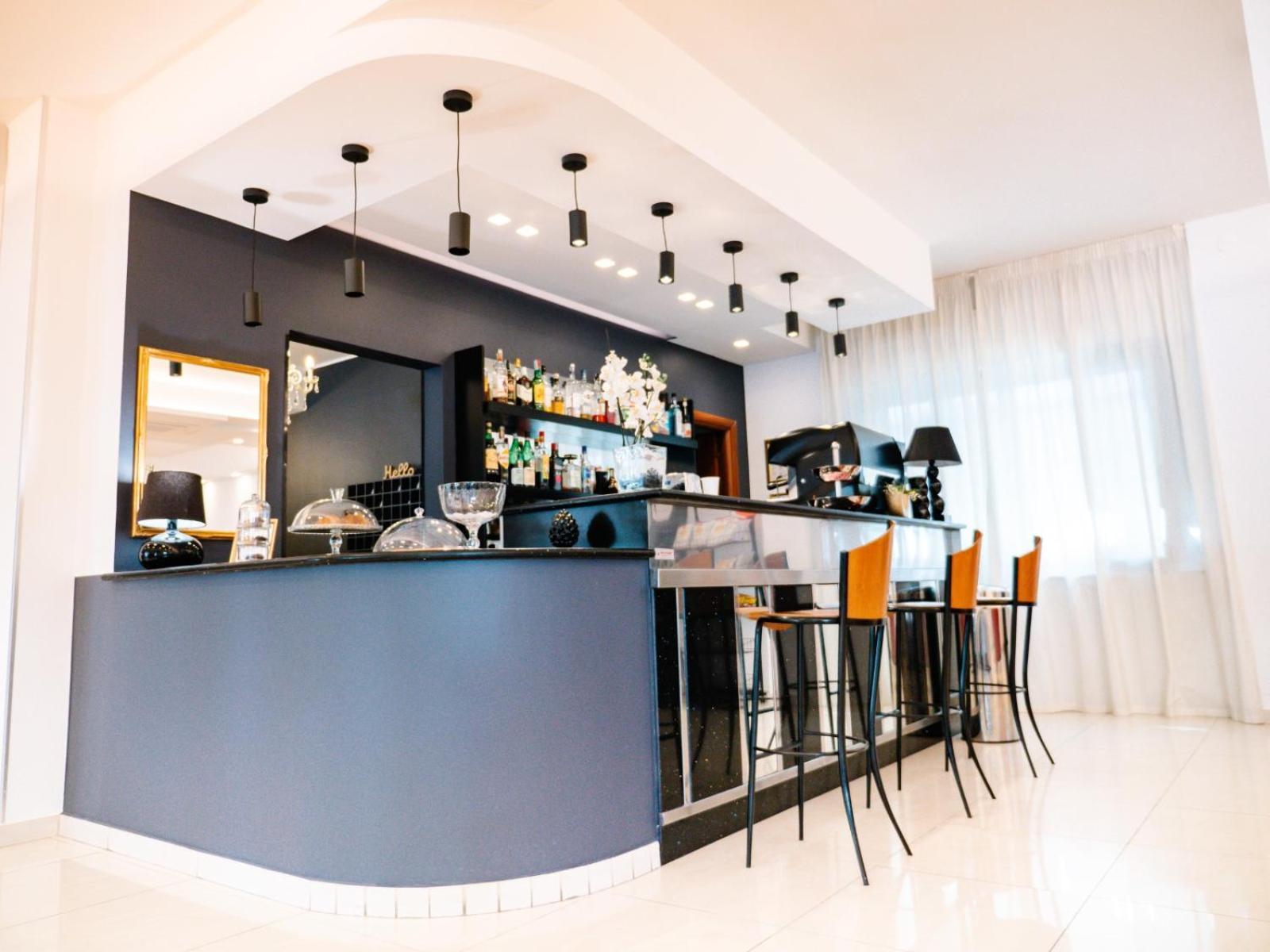Hotel Antagos Montesilvano Marina エクステリア 写真