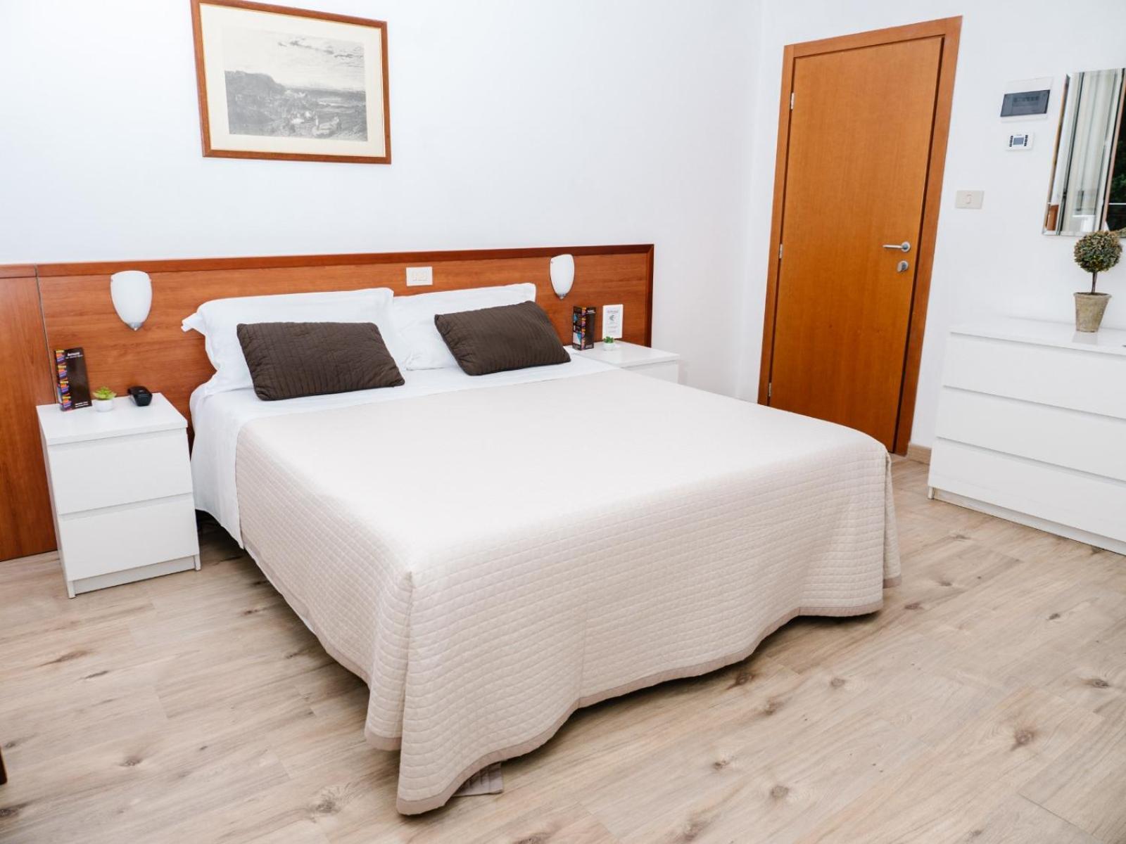 Hotel Antagos Montesilvano Marina エクステリア 写真