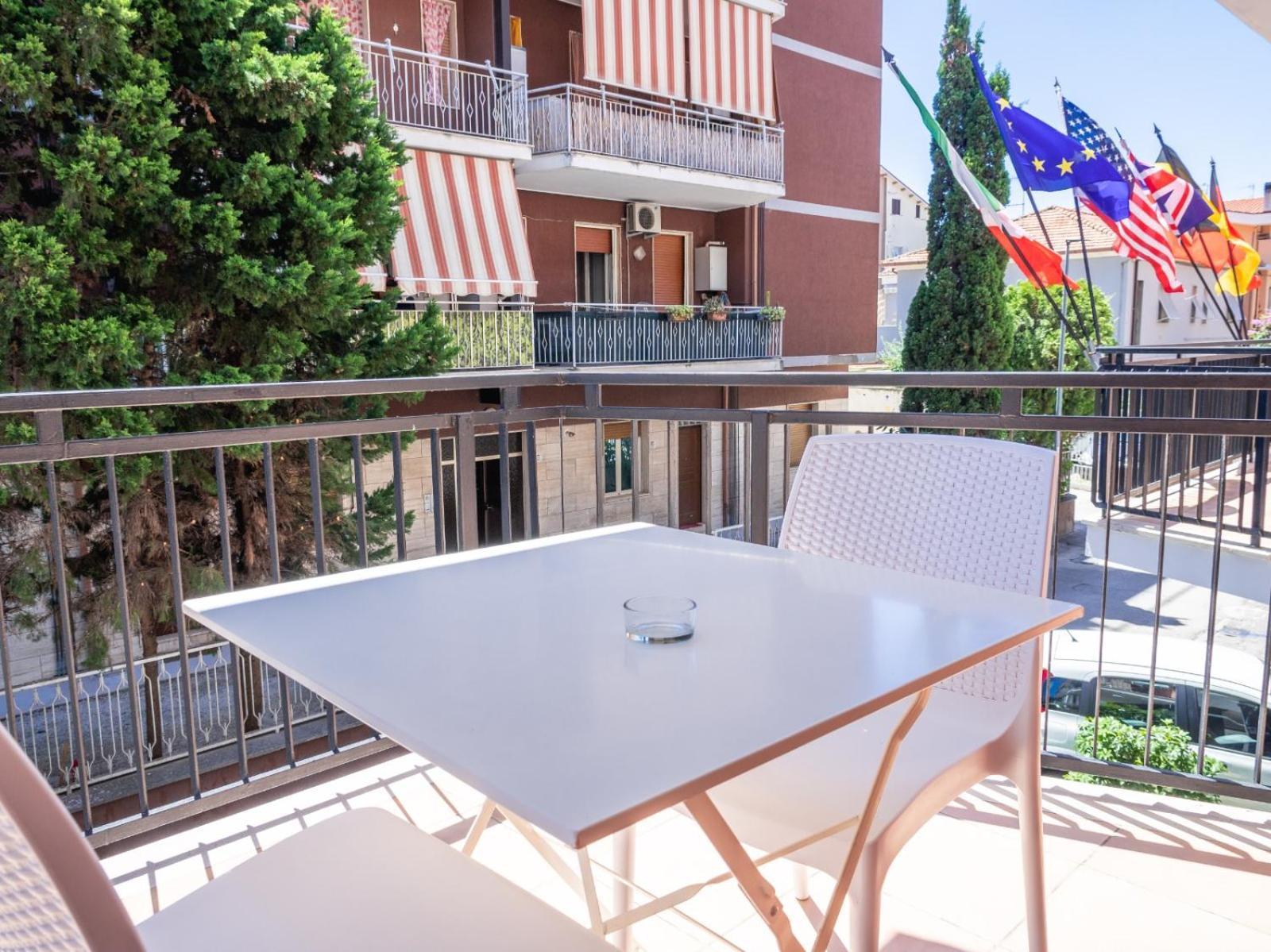 Hotel Antagos Montesilvano Marina エクステリア 写真